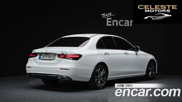 MERCEDES BENZ E-Classe W213 E350 4MATIC Avantgarde 2022 — photo 2 sur 20
