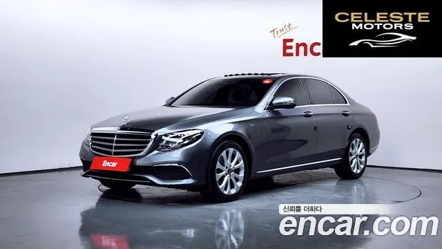 MERCEDES BENZ E-Classe W213 E300 4MATIC Exclusive 2018 — photo 36 sur 37