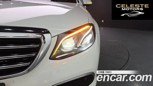 MERCEDES BENZ E-Classe W213 E220d Exclusive 2019 — photo 8 sur 32