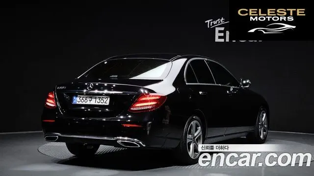 MERCEDES BENZ E-Classe W213 E220d Avantgarde 2019 — photo 2 sur 30