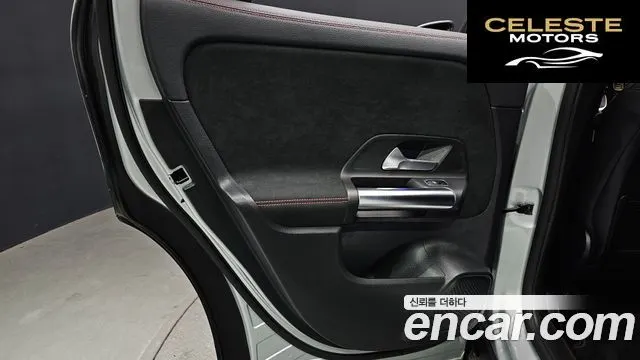 MERCEDES BENZ GLA-Classe H247 GLA250 4MATIC 2021 — photo 15 sur 33