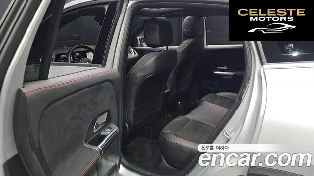 MERCEDES BENZ GLA-Classe H247 GLA250 4MATIC 2021 — photo 18 sur 33