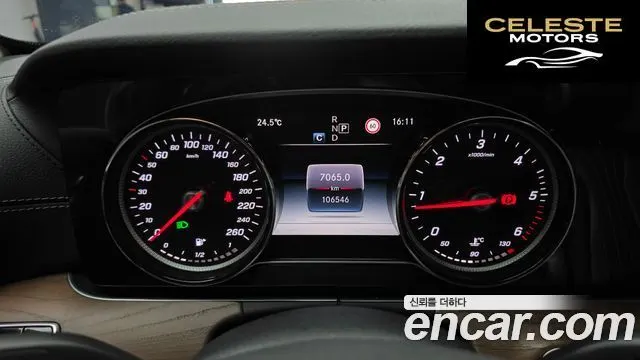 MERCEDES BENZ E-Classe W213 E220d 4MATIC Exclusive 2018 — photo 11 sur 39