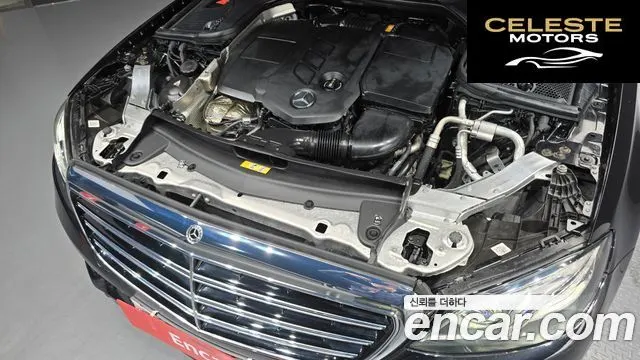 MERCEDES BENZ E-Classe W213 E220d 4MATIC Exclusive 2018 — photo 6 sur 39