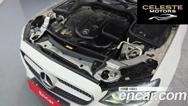MERCEDES BENZ E-Classe W213 E220d Coupé 2017 — photo 6 sur 36