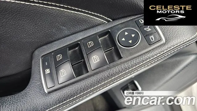 MERCEDES BENZ GLA-Classe X156 GLA220 2019 — photo 29 sur 31