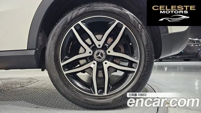 MERCEDES BENZ GLA-Classe X156 GLA220 2019 — photo 7 sur 31