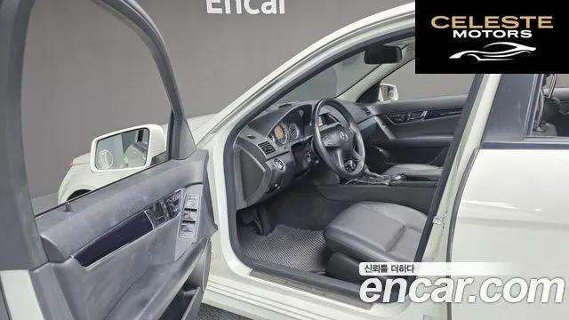 MERCEDES BENZ C-Classe W204 C200 CGI 2011 — photo 12 sur 20