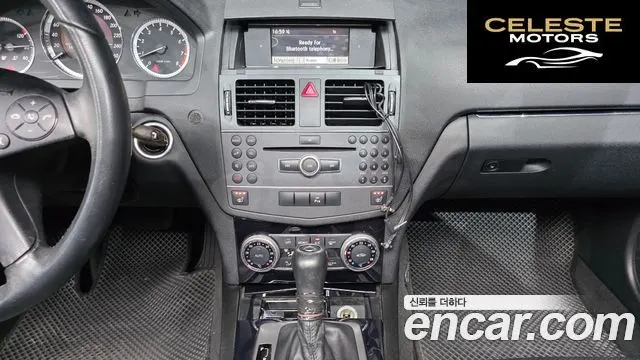 MERCEDES BENZ C-Classe W204 C200 CGI 2011 — photo 16 sur 20