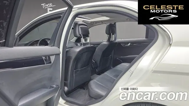 MERCEDES BENZ C-Classe W204 C200 CGI 2011 — photo 18 sur 20