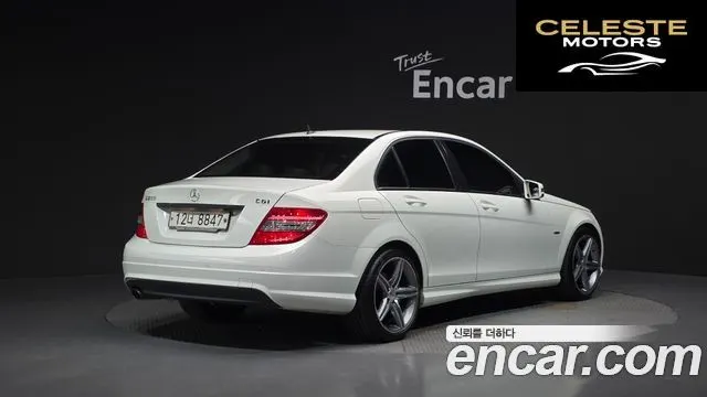 MERCEDES BENZ C-Classe W204 C200 CGI 2011 — photo 2 sur 20