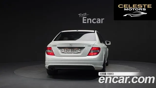 MERCEDES BENZ C-Classe W204 C200 CGI 2011 — photo 4 sur 20