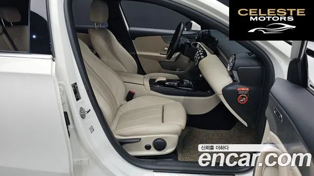 MERCEDES BENZ A-Classe W177 A200d Berline 2021 — photo 16 sur 38
