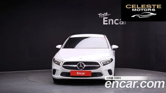 MERCEDES BENZ A-Classe W177 A200d Berline 2021 — photo 4 sur 38