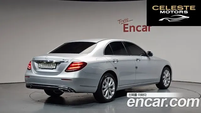 MERCEDES BENZ E-Classe W213 E300 4MATIC Exclusive 2020 — photo 2 sur 36
