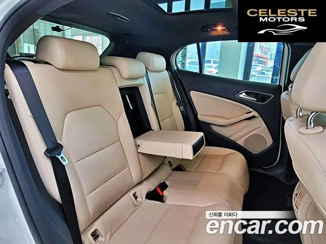 MERCEDES BENZ GLA-Classe X156 GLA200 d 2016 — photo 11 sur 26