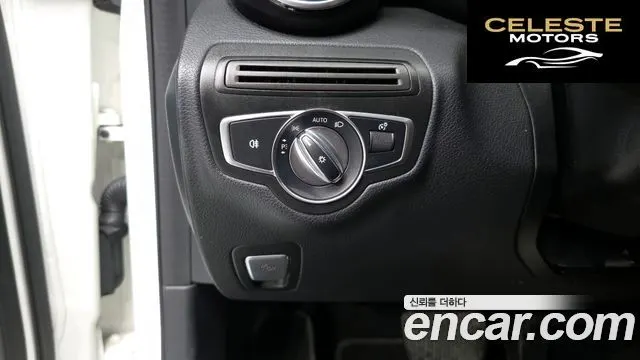 MERCEDES BENZ C-Classe W205 C200 2018 — photo 18 sur 20