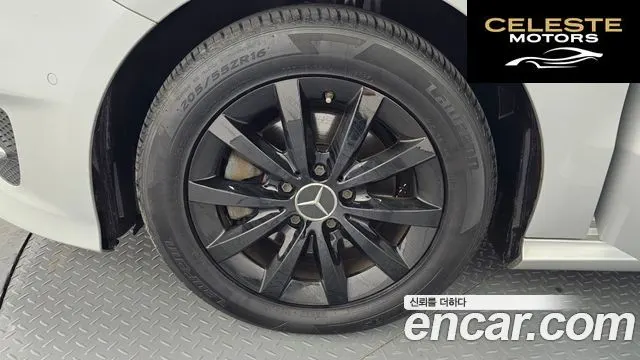 MERCEDES BENZ B-Classe W246 B200 d 2016 — photo 5 sur 26