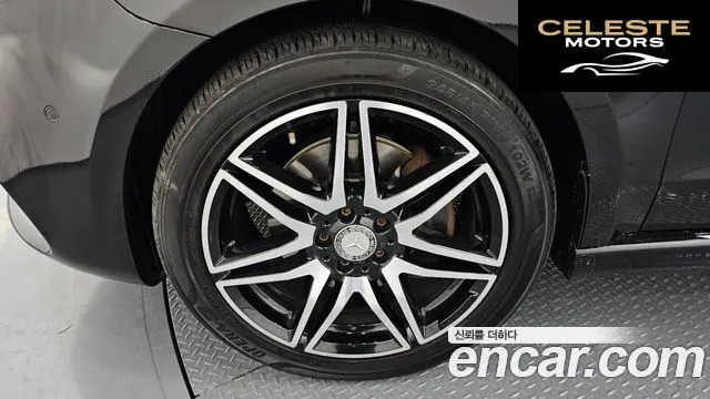 MERCEDES BENZ V-Classe V250 2018 — photo 5 sur 20