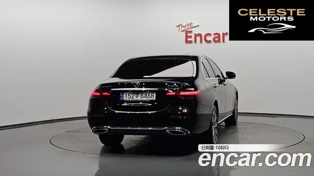 MERCEDES BENZ E-Classe W213 E300e 4MATIC Exclusive 2021 — photo 3 sur 36