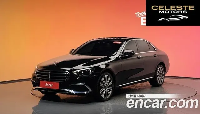 MERCEDES BENZ E-Classe W213 E300e 4MATIC Exclusive 2021 — photo 36 sur 36