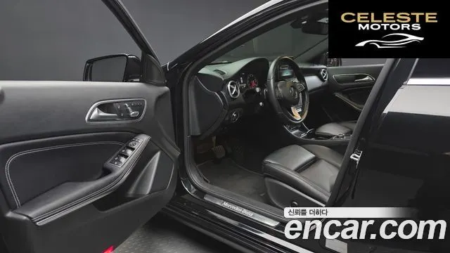 MERCEDES BENZ A-Classe W176 A200 2017 — photo 10 sur 26