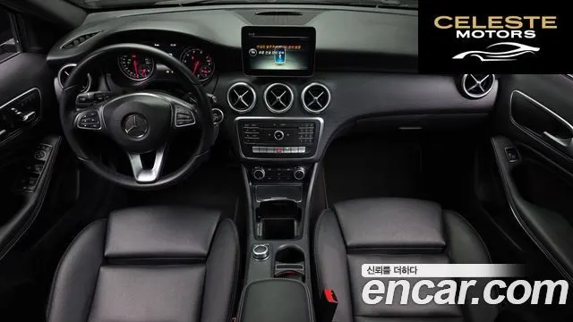 MERCEDES BENZ A-Classe W176 A200 2017 — photo 24 sur 26