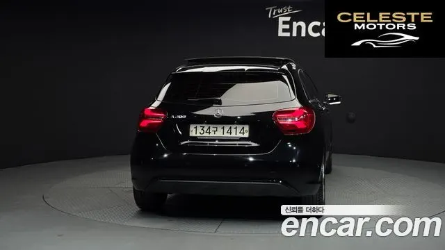 MERCEDES BENZ A-Classe W176 A200 2017 — photo 4 sur 26