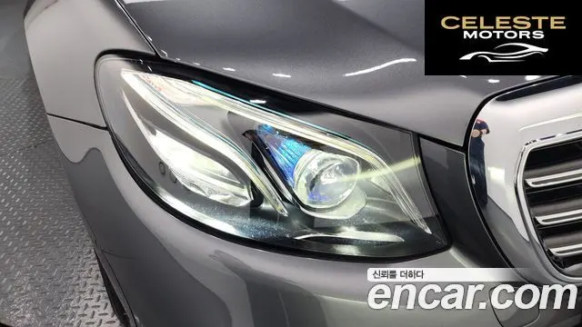 MERCEDES BENZ E-Classe W213 E300 4MATIC Exclusive 2018 — photo 8 sur 37