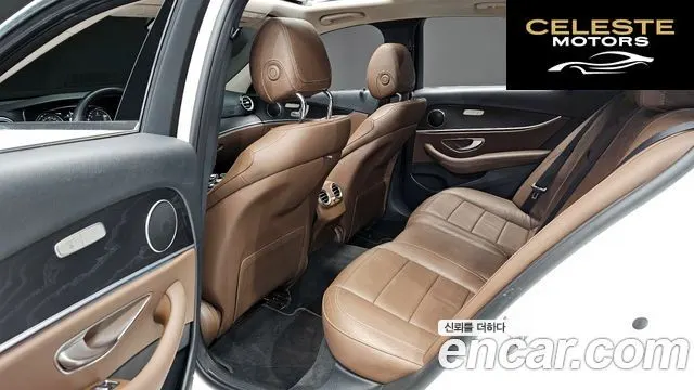 MERCEDES BENZ E-Classe W213 E220d Avantgarde 2017 — photo 11 sur 20