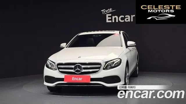 MERCEDES BENZ E-Classe W213 E220d Avantgarde 2017 — photo 3 sur 20