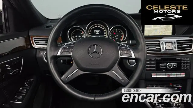 MERCEDES BENZ E-Classe W212 E300 2015 — photo 13 sur 20