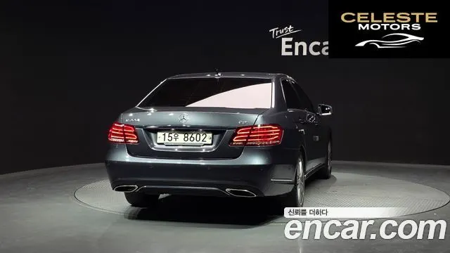 MERCEDES BENZ E-Classe W212 E220 CDI Avantgarde 2014 — photo 4 sur 20