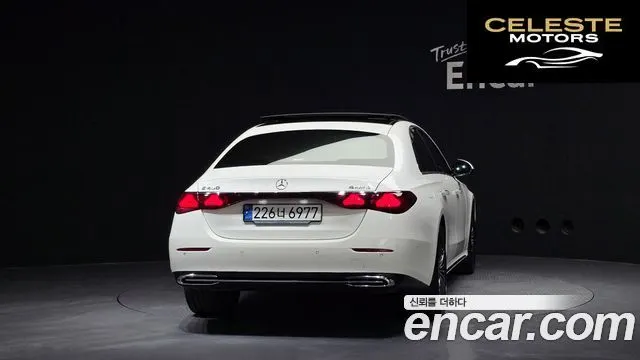 MERCEDES BENZ E-Classe W214 E450 4MATIC Exclusive 2024 — photo 4 sur 31