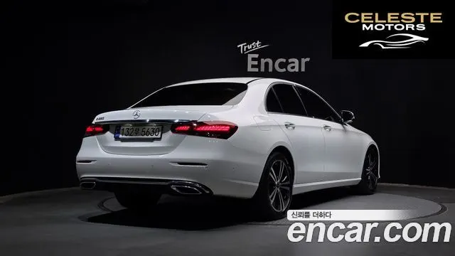 MERCEDES BENZ E-Classe W213 E250 Avantgarde 2022 — photo 2 sur 30