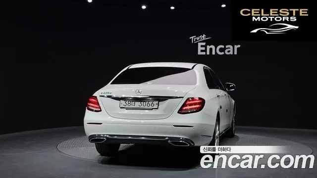 MERCEDES BENZ E-Classe W213 E220d Exclusive 2019 — photo 4 sur 30