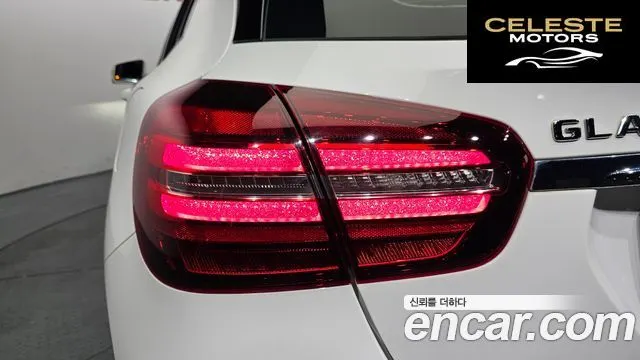 MERCEDES BENZ GLA-Classe X156 GLA220 2019 — photo 9 sur 31