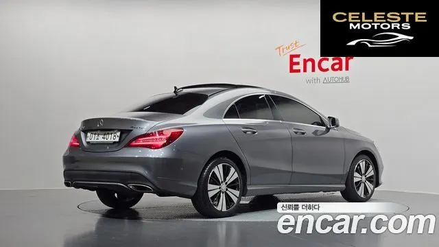 MERCEDES BENZ CLA-Classe C117 CLA250 4MATIC 2017 — photo 2 sur 20
