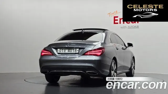MERCEDES BENZ CLA-Classe C117 CLA250 4MATIC 2017 — photo 4 sur 20