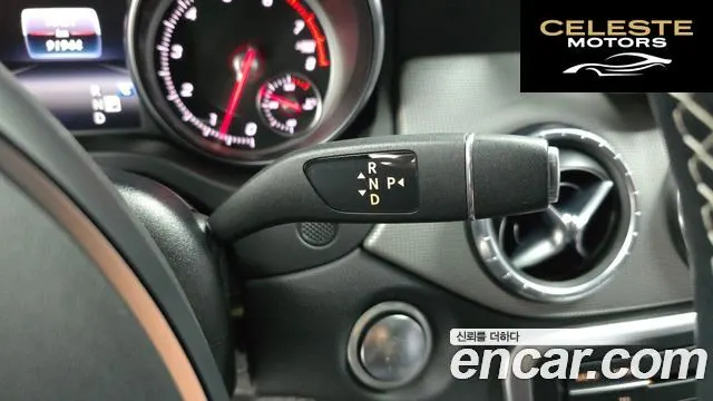 MERCEDES BENZ CLA-Classe C117 CLA250 4MATIC 2017 — photo 9 sur 20