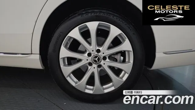 MERCEDES BENZ E-Classe W213 E300 4MATIC Exclusive 2019 — photo 7 sur 35