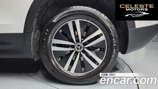 MERCEDES BENZ GLB-Classe X247 GLB200 d 2021 — photo 7 sur 31