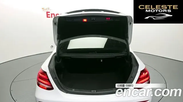 MERCEDES BENZ E-Classe W213 E300 Exclusive 2019 — photo 26 sur 30
