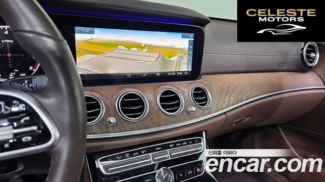 MERCEDES BENZ E-Classe W213 E300 4MATIC Exclusive 2019 — photo 20 sur 34