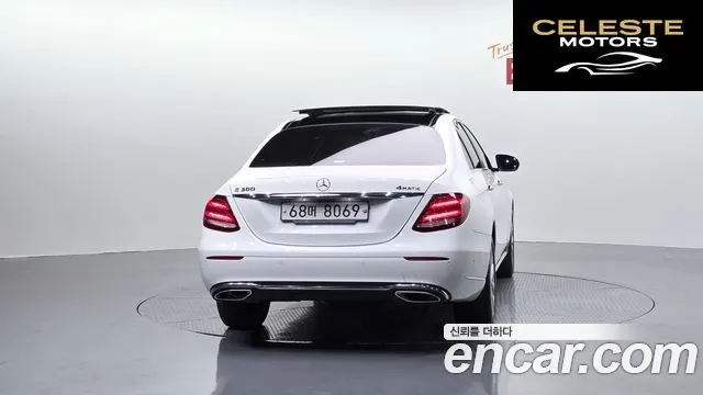 MERCEDES BENZ E-Classe W213 E300 4MATIC Exclusive 2019 — photo 4 sur 34