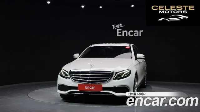 MERCEDES BENZ E-Classe W213 E220d Exclusive 2019 — photo 3 sur 30