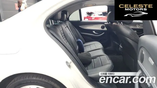 MERCEDES BENZ E-Classe W213 E300 Avantgarde 2019 — photo 11 sur 20