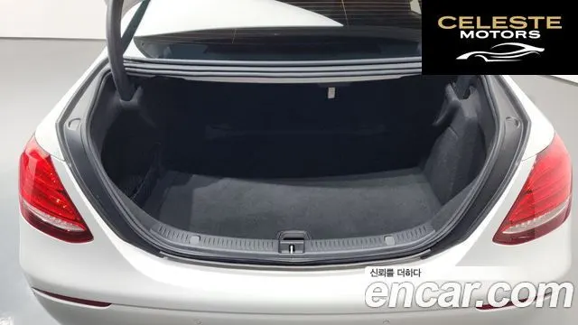 MERCEDES BENZ E-Classe W213 E300 Avantgarde 2019 — photo 19 sur 20
