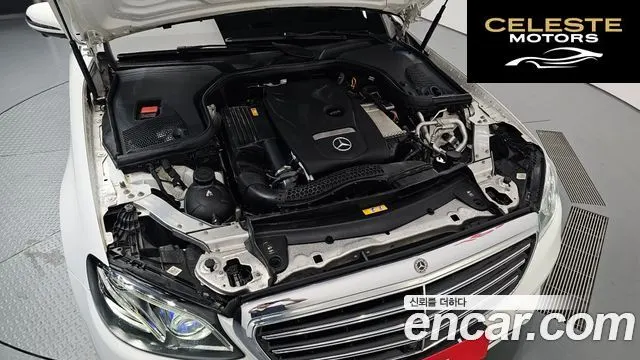 MERCEDES BENZ E-Classe W213 E300 4MATIC Exclusive 2019 — photo 6 sur 35