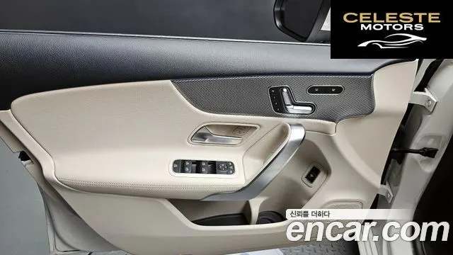 MERCEDES BENZ A-Classe W177 A200d Berline 2021 — photo 14 sur 38